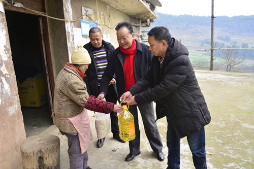 涪陵山珍王酒楼：致富不忘家乡父老 连续4年奉献爱心